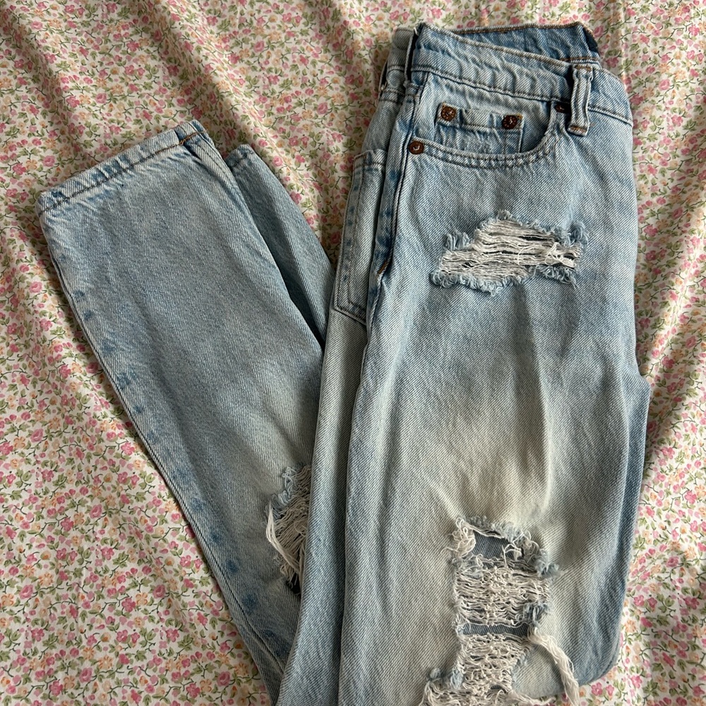 Aeropostale Light Washed Ripped Blue Mom Jeans